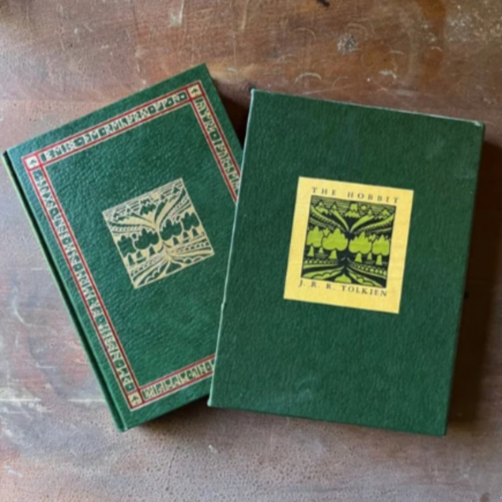 THE HOBBIT OR THERE & BACK AGAIN BY J. R. R. TOLKIEN - SPECIAL EDITION IN SLEEVE